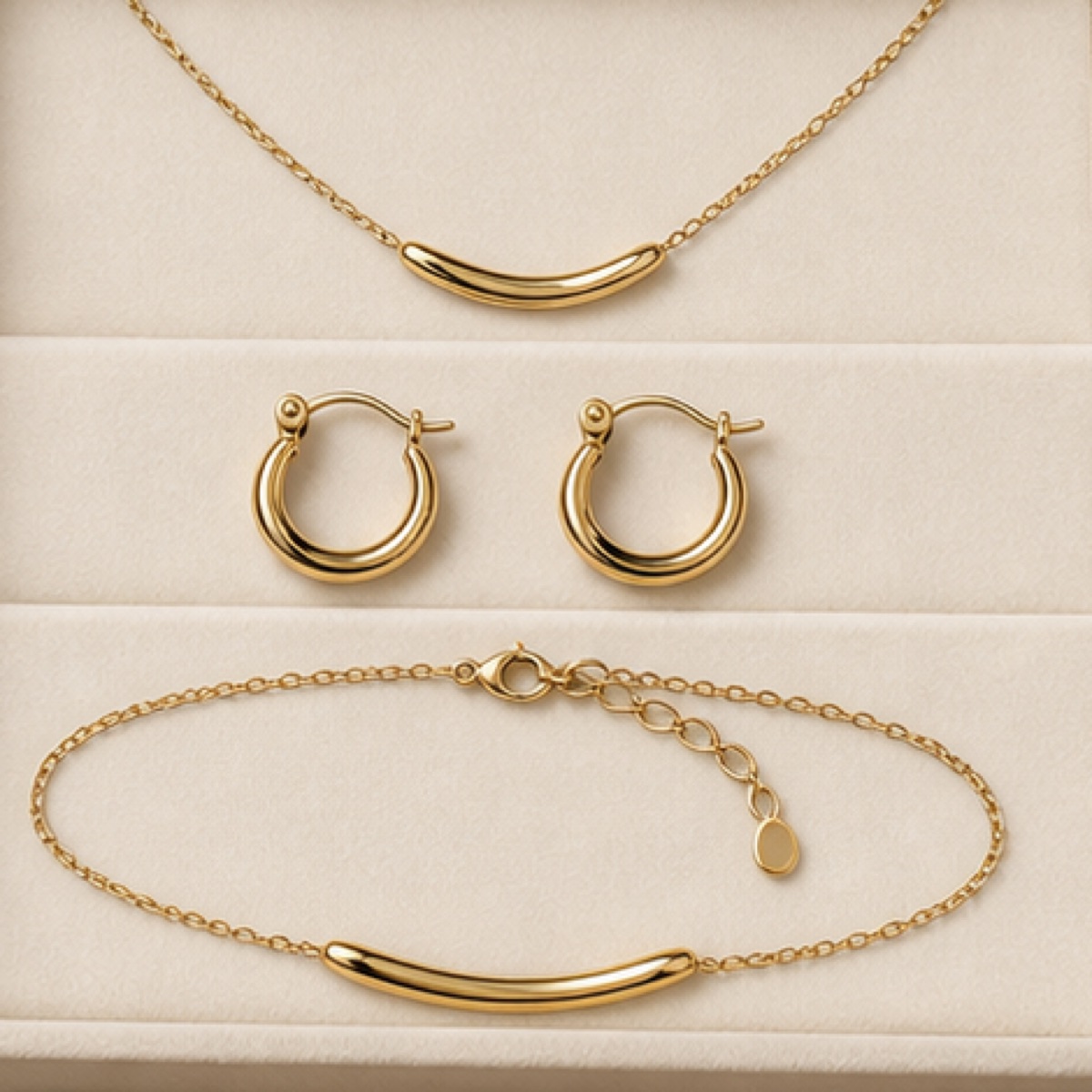 Close detail of the Afterlight Jewelry Set